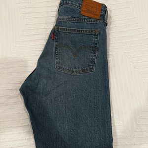 LEVIS Wedgie Straight Fit Jean